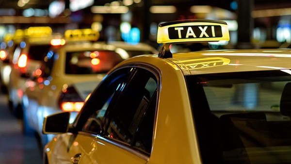 xe-taxi-1560568331234-1560762246