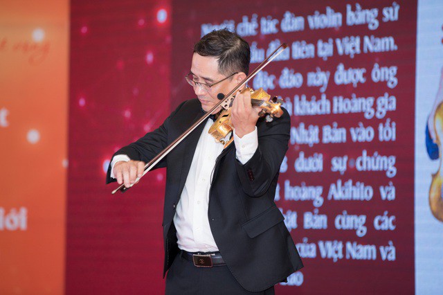 Khánh Thi tiết lộ anh trai nhận kỷ lục Việt Nam về chế tác violin bằng sứ - Ảnh 5.