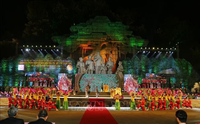 Khai mạc Liên hoan trình diễn Di sản văn hóa phi vật thể quốc gia và Lễ hội Thành Tuyên 2019