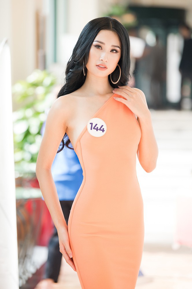 Hoa hậu Tường Linh, Đào Hà và dàn người đẹp quen mặt gợi cảm dự thi Hoa hậu Hoàn vũ VN - Ảnh 4.