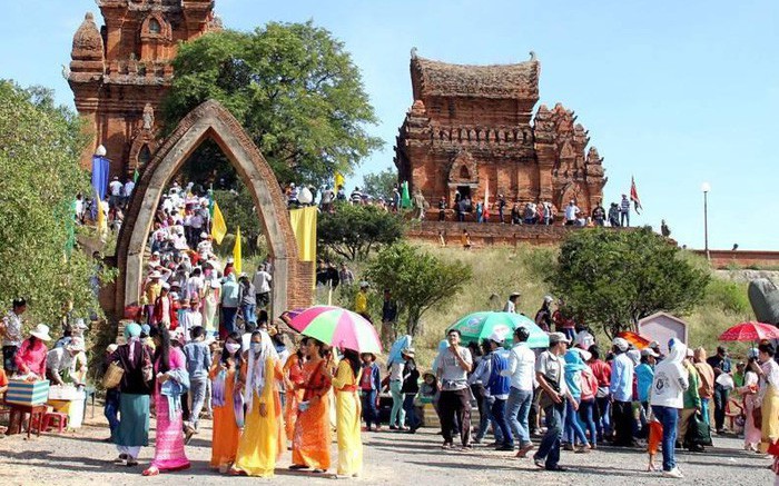 Tổ chức Lễ hội Katê xứng tầm di sản văn hóa phi vật thể quốc gia và lễ hội tầm cấp tỉnh