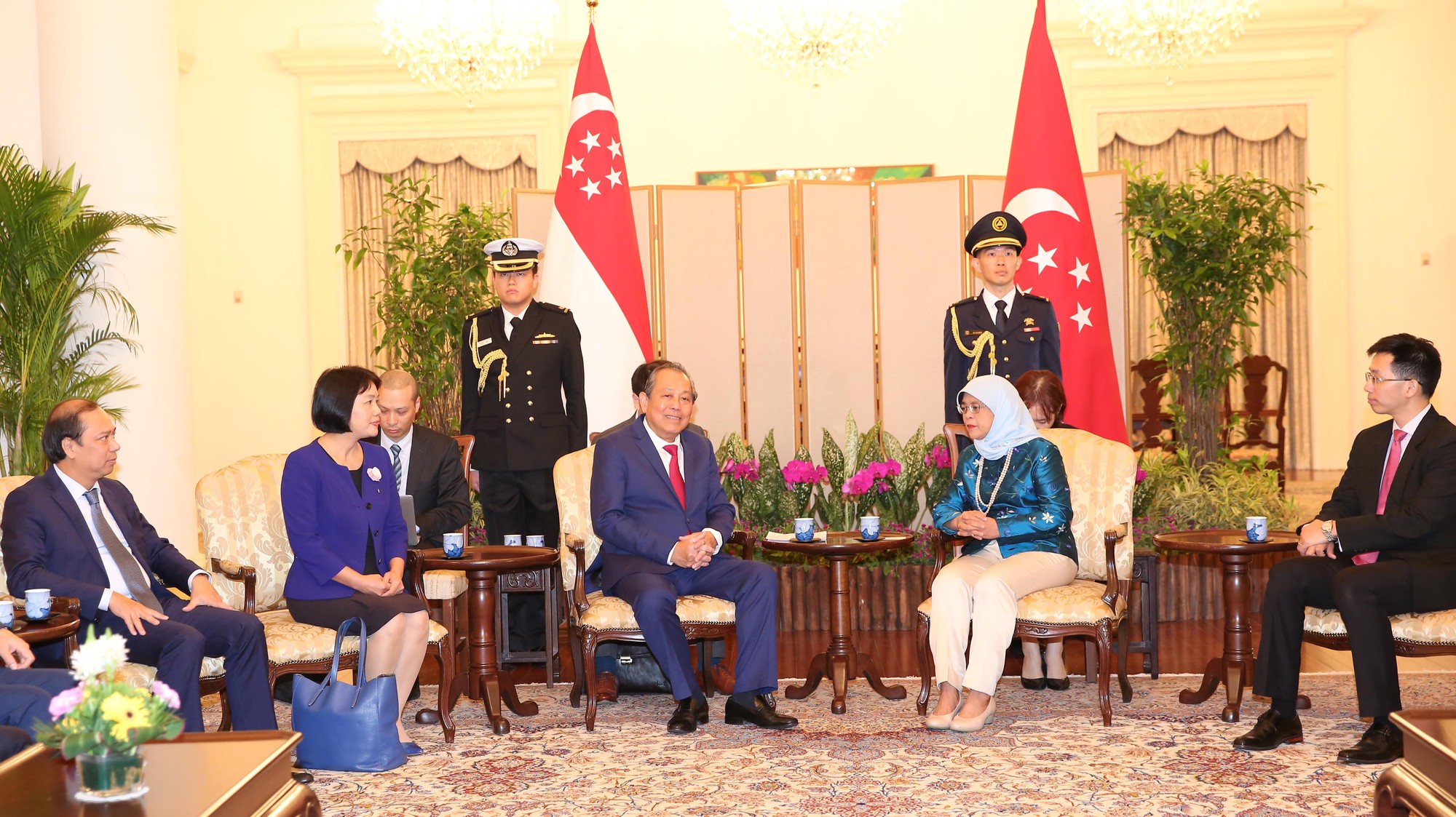 Phó Thủ tướng Thường trực hội đàm, chào xã giao lãnh đạo Cộng hoà Singapore - Ảnh 2.