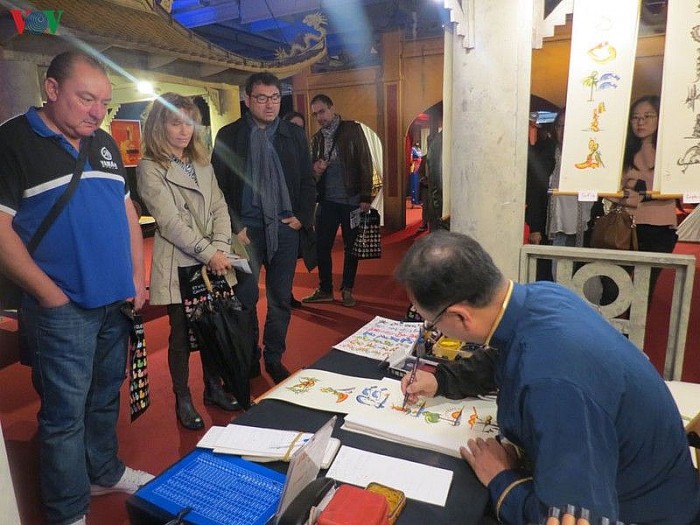 Đậm đà nét văn hóa Việt tại Hội chợ Quốc tế Metz vùng Đông Pháp - Ảnh 2.