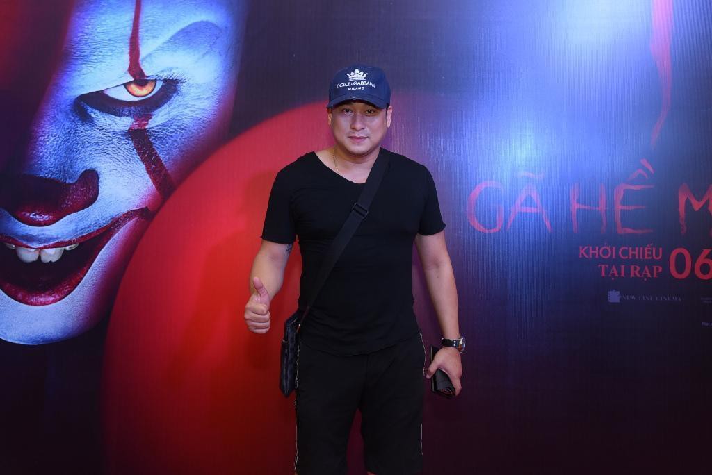 Dàn sao Việt quy tụ trong bữa tiệc kinh dị của 'Gã hề ma quái' - Ảnh 9. Dàn sao Việt quy tụ trong bữa tiệc kinh dị của 'Gã hề ma quái' - Ảnh 9.