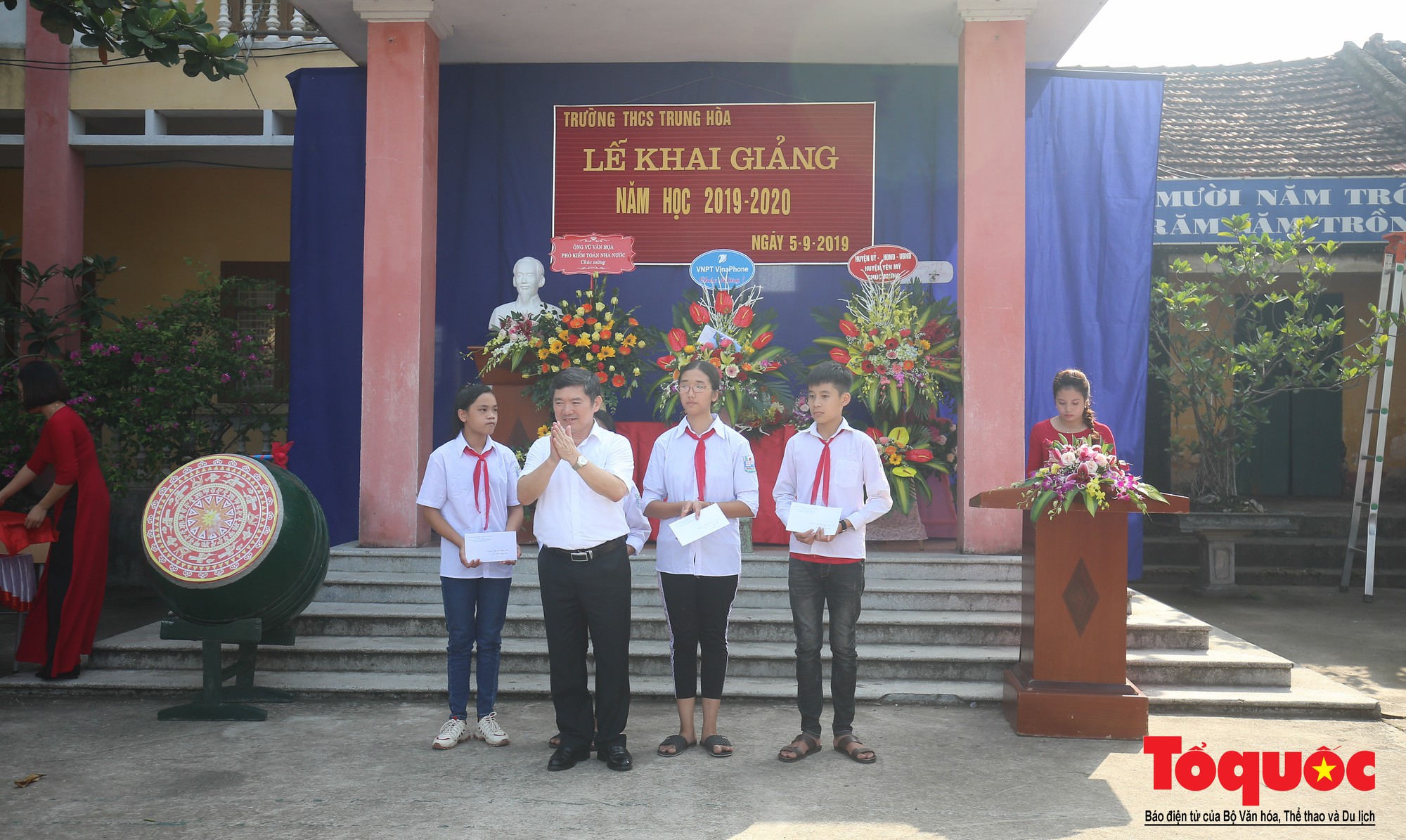 PTI trao tặng học bổng cho học sinh nghèo tại Hưng Yên (10)