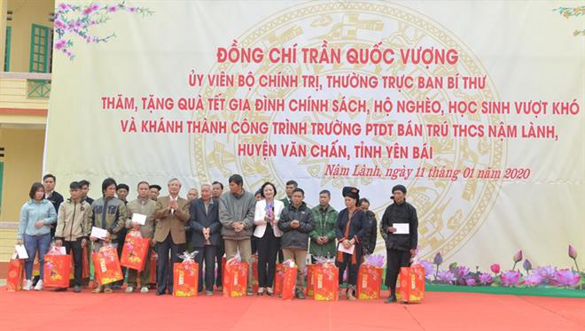 Vietcombank tài trợ 3 tỷ đồng xây dựng trường PTDT Bán trú THCS Nậm Lành tại huyện Văn Chấn, Yên Bái - Ảnh 1. Vietcombank tài trợ 3 tỷ đồng xây dựng trường PTDT Bán trú THCS Nậm Lành tại huyện Văn Chấn, Yên Bái - Ảnh 1.