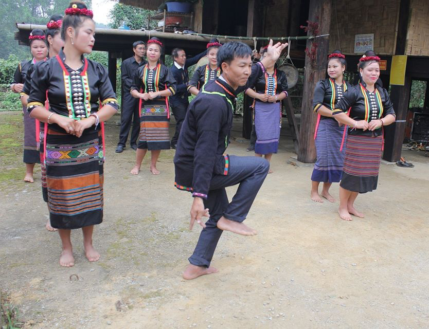 Đến Điện Biên khám phá Tết hoa của đồng bào dân tộc Cống - Ảnh 6.