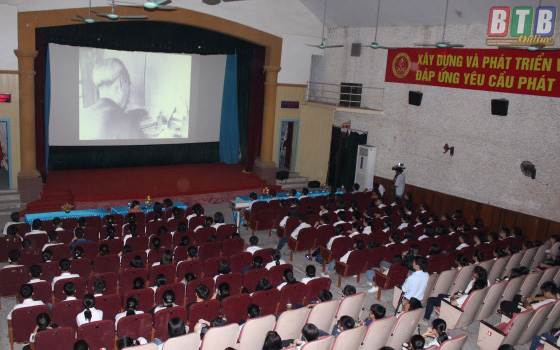 Tổ chức Đợt phim Kỷ niệm 90 năm Ngày thành lập Đảng Cộng sản Việt Nam và mừng Xuân Canh Tý 2020