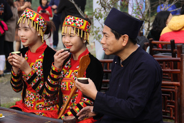 Đón Tết, vui xuân cùng đồng bào các dân tộc thiểu số tại Thủ đô Hà Nội - Ảnh 1.