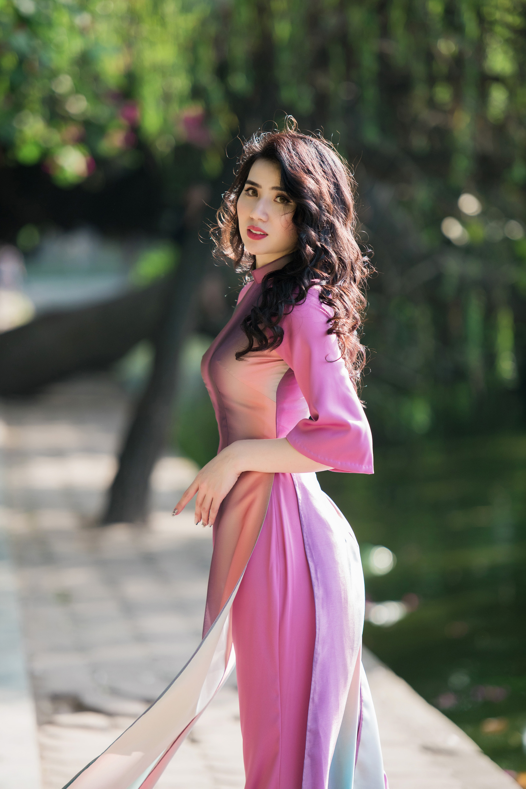 Người mẫu Huyền Thư lần đầu chia sẻ về chuyện ly hôn - Ảnh 11. Người mẫu Huyền Thư lần đầu chia sẻ về chuyện ly hôn - Ảnh 11.