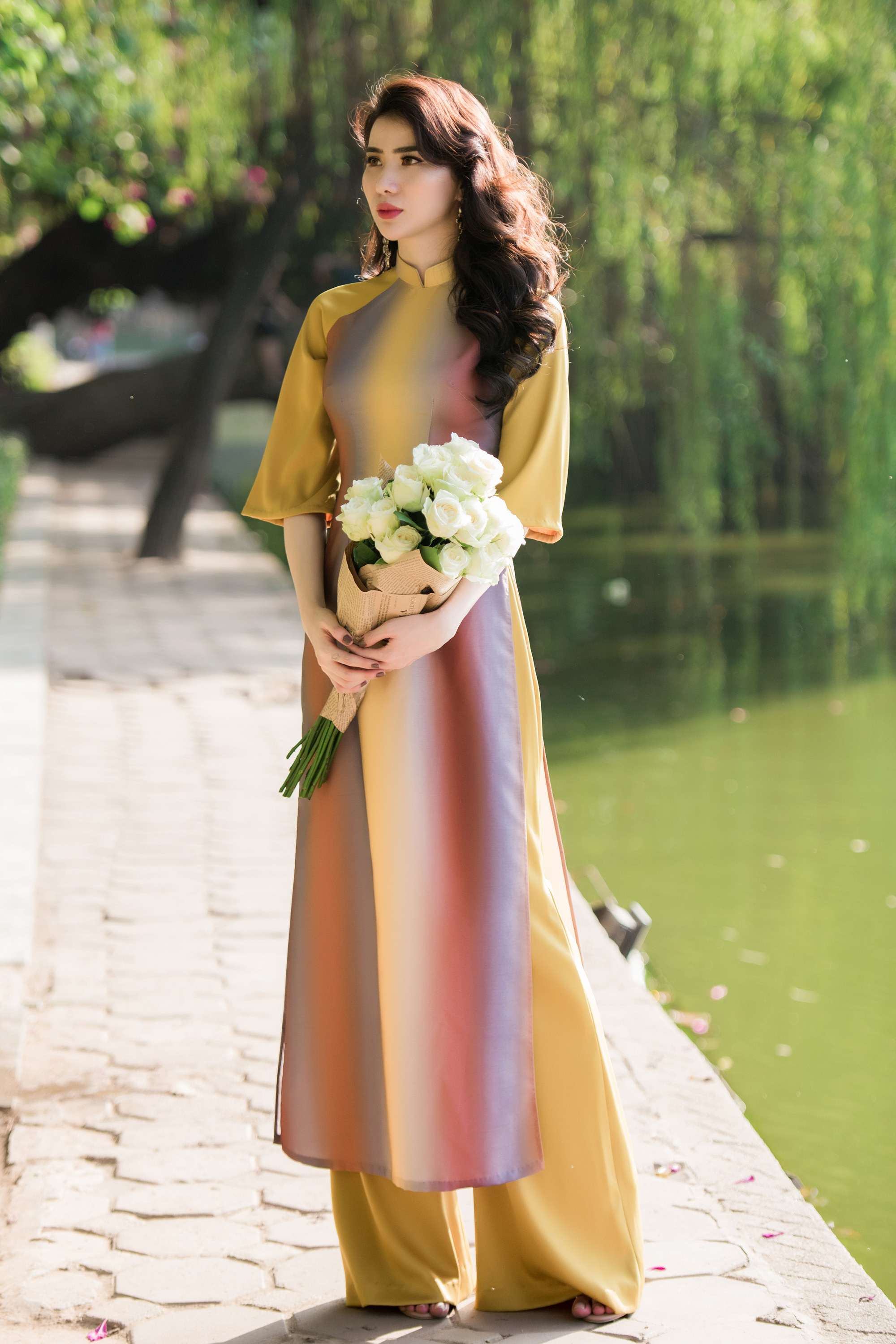 Người mẫu Huyền Thư lần đầu chia sẻ về chuyện ly hôn - Ảnh 12. Người mẫu Huyền Thư lần đầu chia sẻ về chuyện ly hôn - Ảnh 12.