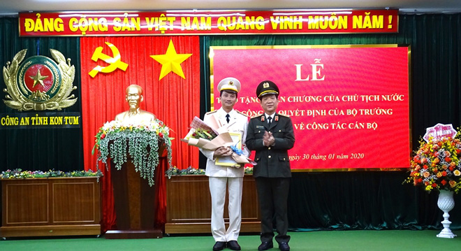 Công an tỉnh Kon Tum có lãnh đạo mới - Ảnh 2.