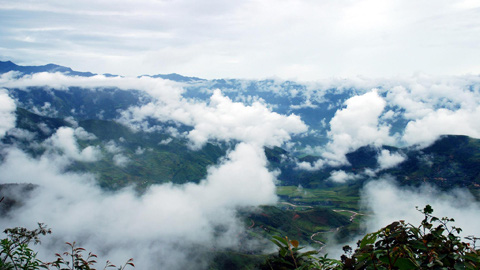 Săn mây trên đỉnh Pu Xai Lai Leng - Ảnh 4.
