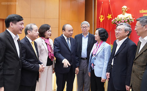 Thủ tướng Nguyễn Xuân Phúc: Cần làm tốt công tác dân vận trên không gian mạng - Ảnh 1.
