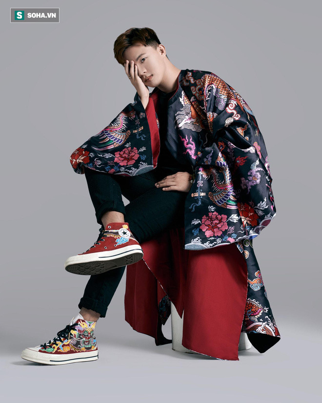 Mua giày Converse nổi tiếng của nước ngoài, vẽ thêm hoa văn Việt Nam, chàng trai bán giá 15 triệu đồng/đôi - Ảnh 10.