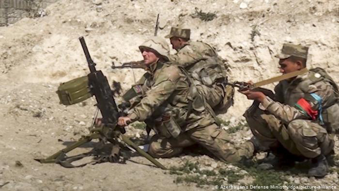 Chiến sự Armenia-Azerbaijan: Chết như ngả rạ, lính đánh thuê Syria đồng loạt buông súng - Ảnh 1.
