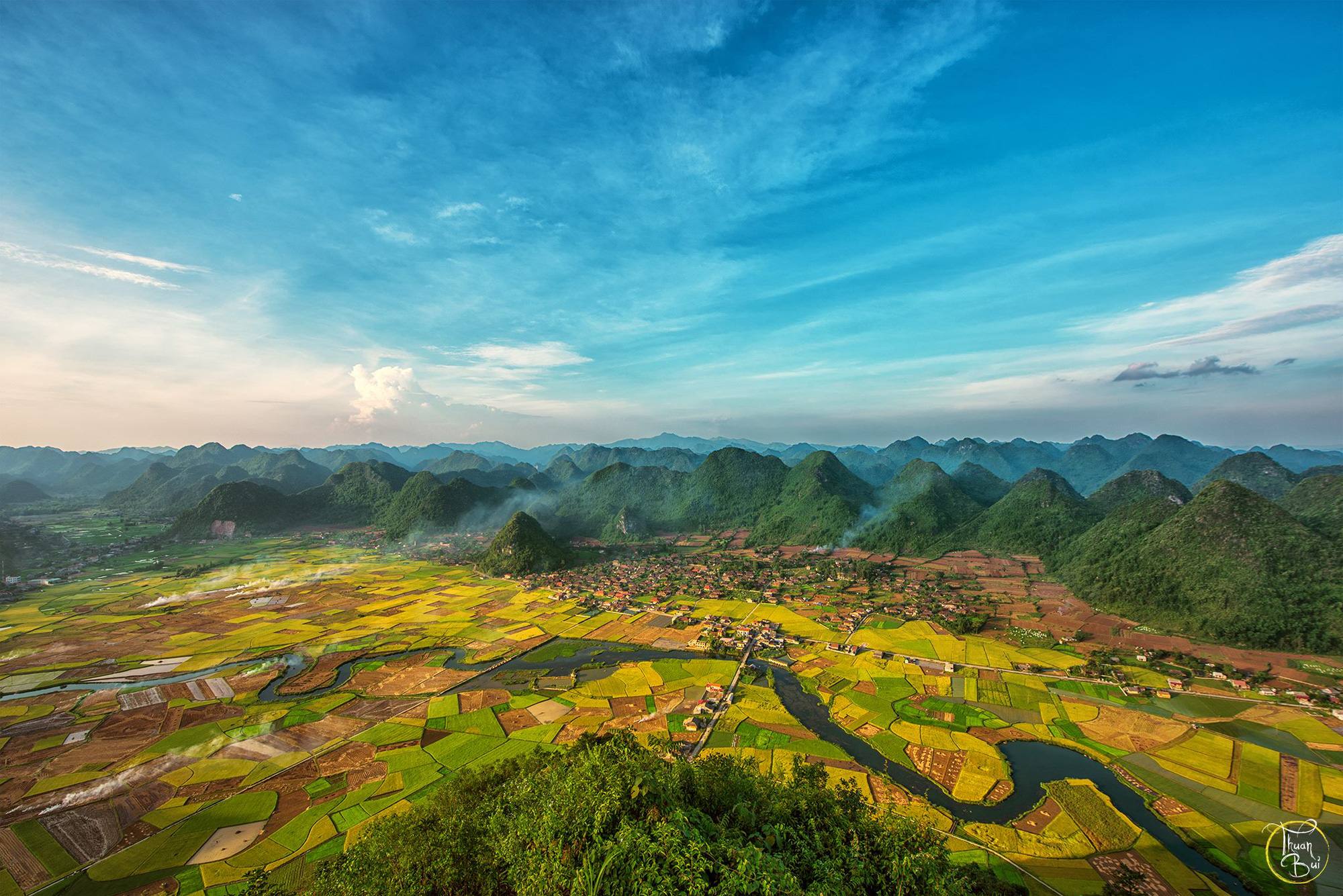 Thung Lũng Bắc Sơn là một trong những điểm du lịch nổi tiếng ở Việt Nam với những cảnh quan tuyệt đẹp. Hãy khám phá tận hưởng vẻ đẹp tuyệt vời cùng hình ảnh liên quan đến Thung Lũng Bắc Sơn.