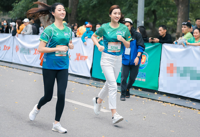Hoa hậu Mai Phương Thúy nổi bật trên đường chạy - Ảnh 6.