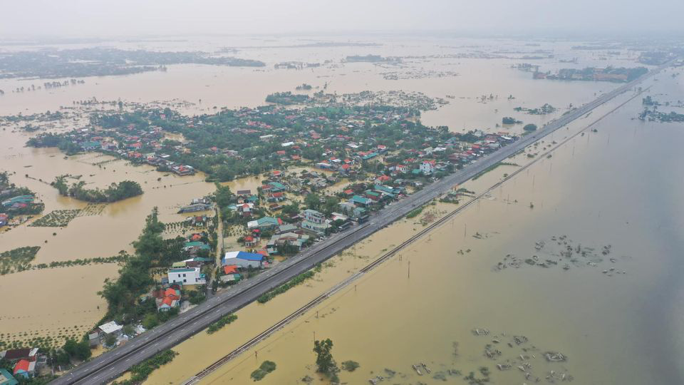 Thông báo phong tỏa khu gian: Minh Lệ - Lệ Sơn và Đồng Chuối - Kim Lũ do ảnh hưởng của mưa lớn tại Quảng Bình - Ảnh 1.