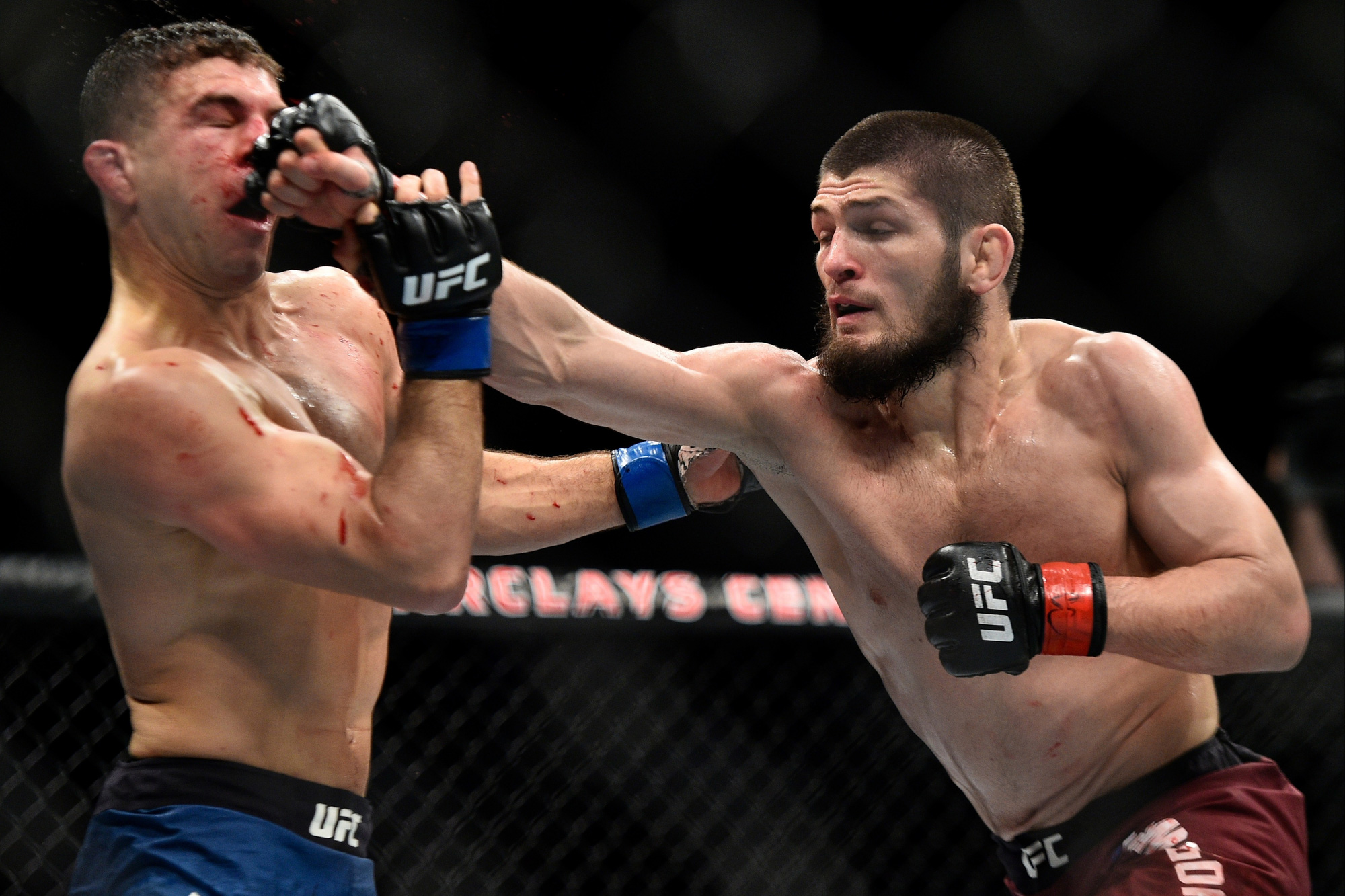 Top 5 trận đấu khó nhằn nhất trong sự nghiệp của &quot;Đại bàng&quot; Khabib: Gọi tên McGregor, Poirier - Ảnh 6.