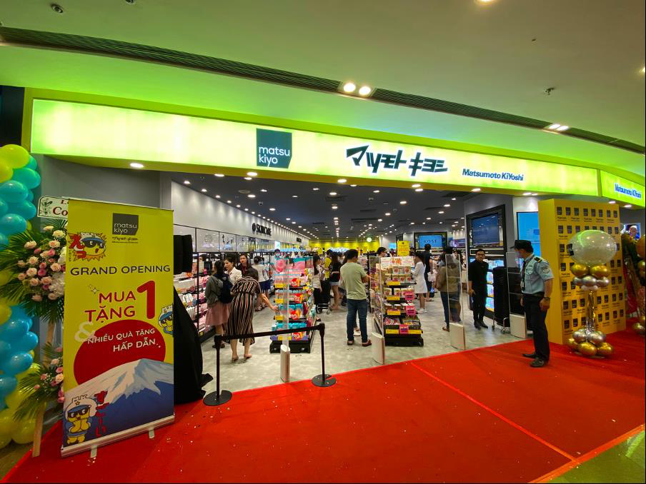Cận cảnh cửa hàng Matsukiyo vừa khai trương tại Việt Nam: Choáng ngợp với hàng nghìn sản phẩm made-in-Japan - Ảnh 1.