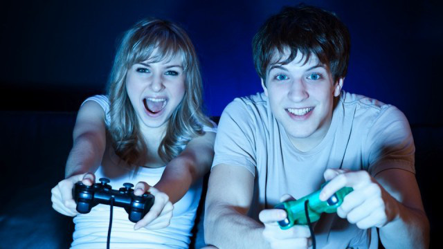 Gió mùa đã về mà vẫn... alone? Chơi game kiếm gấu ngay, tại sao không? - Ảnh 1. Gió mùa đã về mà vẫn... alone? Chơi game kiếm gấu ngay, tại sao không? - Ảnh 1.