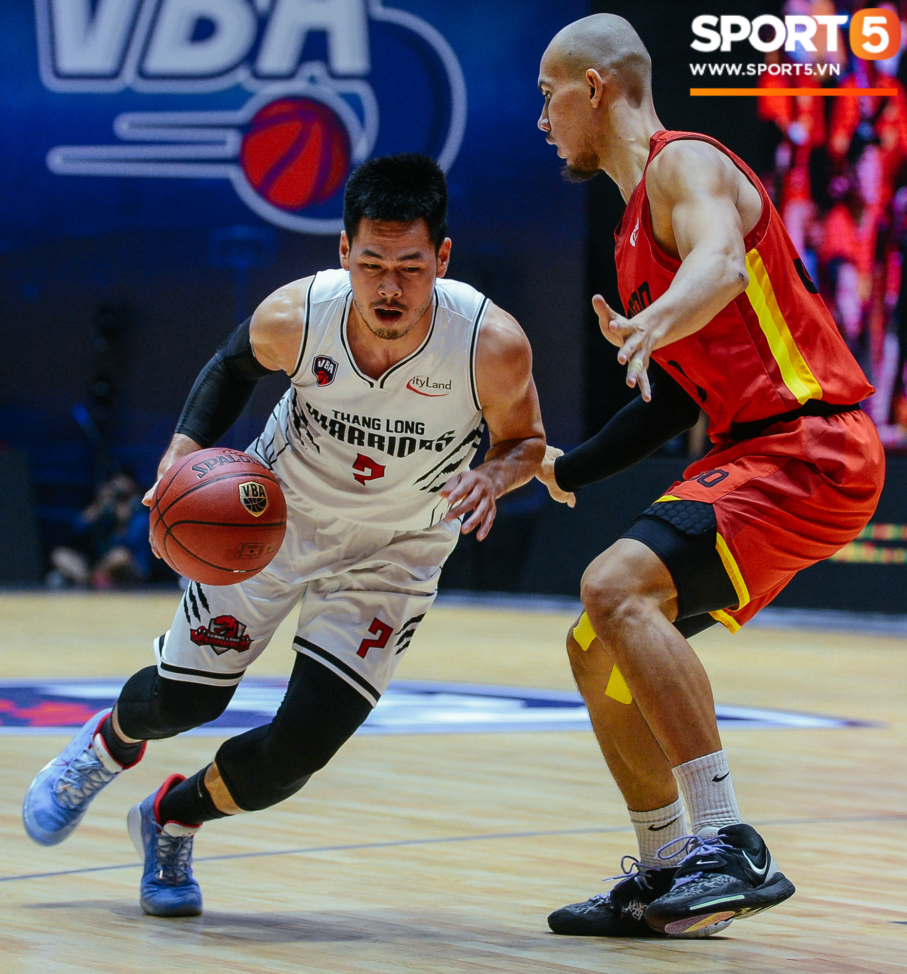 Ảnh: Nội binh thi đấu &quot;lên đồng&quot;, Thang Long Warriors toàn thắng Saigon Heat tại vòng bảng VBA 2020 - Ảnh 8.