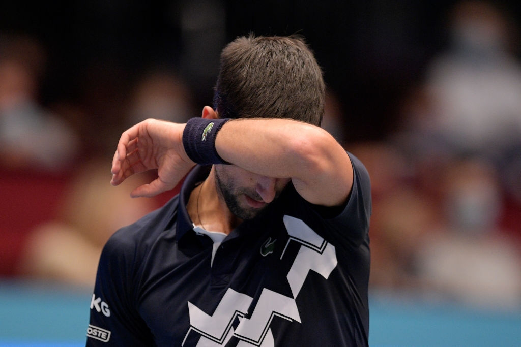 Djokovic thua sốc: Lần đầu tiên trong sự nghiệp thất bại nặng nề trước tay vợt nhận vé vớt - Ảnh 5.