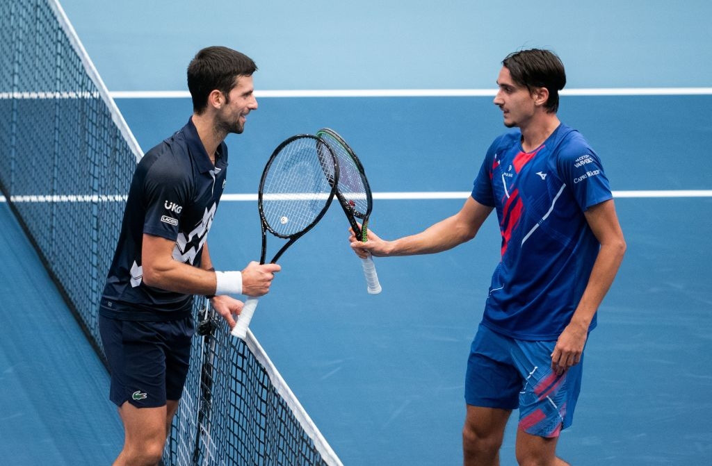 Djokovic thua sốc: Lần đầu tiên trong sự nghiệp thất bại nặng nề trước tay vợt nhận vé vớt - Ảnh 6.