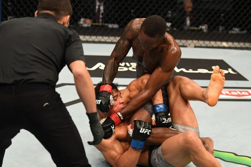 Paulo Costa tiết lộ đã gặp chấn thương trước thềm trận đấu với Israel Adesanya bởi &quot;quá ám ảnh về đối thủ&quot; - Ảnh 1.