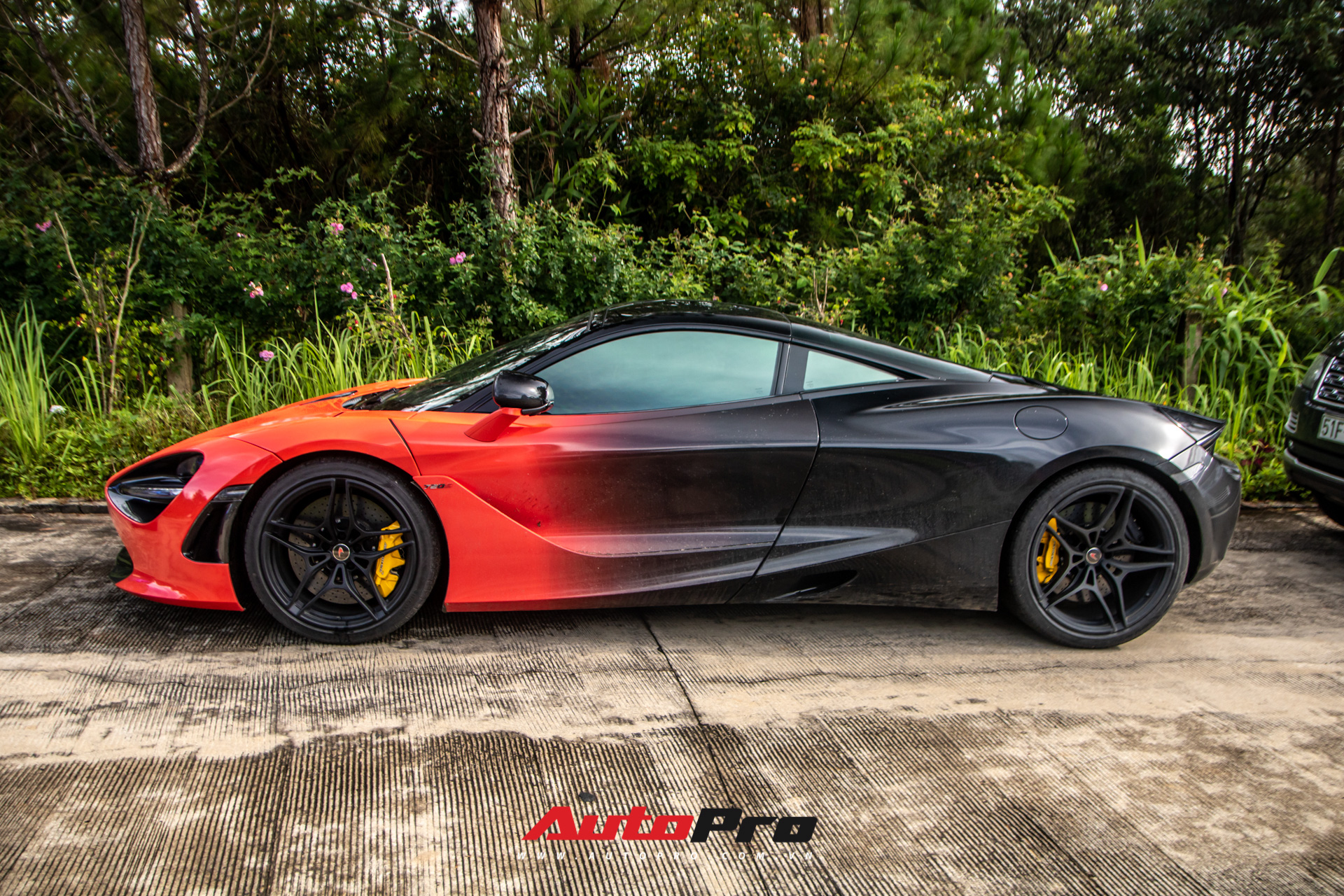 McLaren 720S Spider màu vàng độc nhất Việt Nam thay áo và dân tình bắt đầu nhận ra trend mới của làng siêu xe Việt - Ảnh 3.