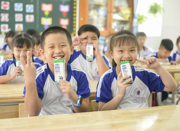 Chương trình sữa học đường TP Hồ Chí Minh mở rộng đến 24 quận, huyện  - Ảnh 1.