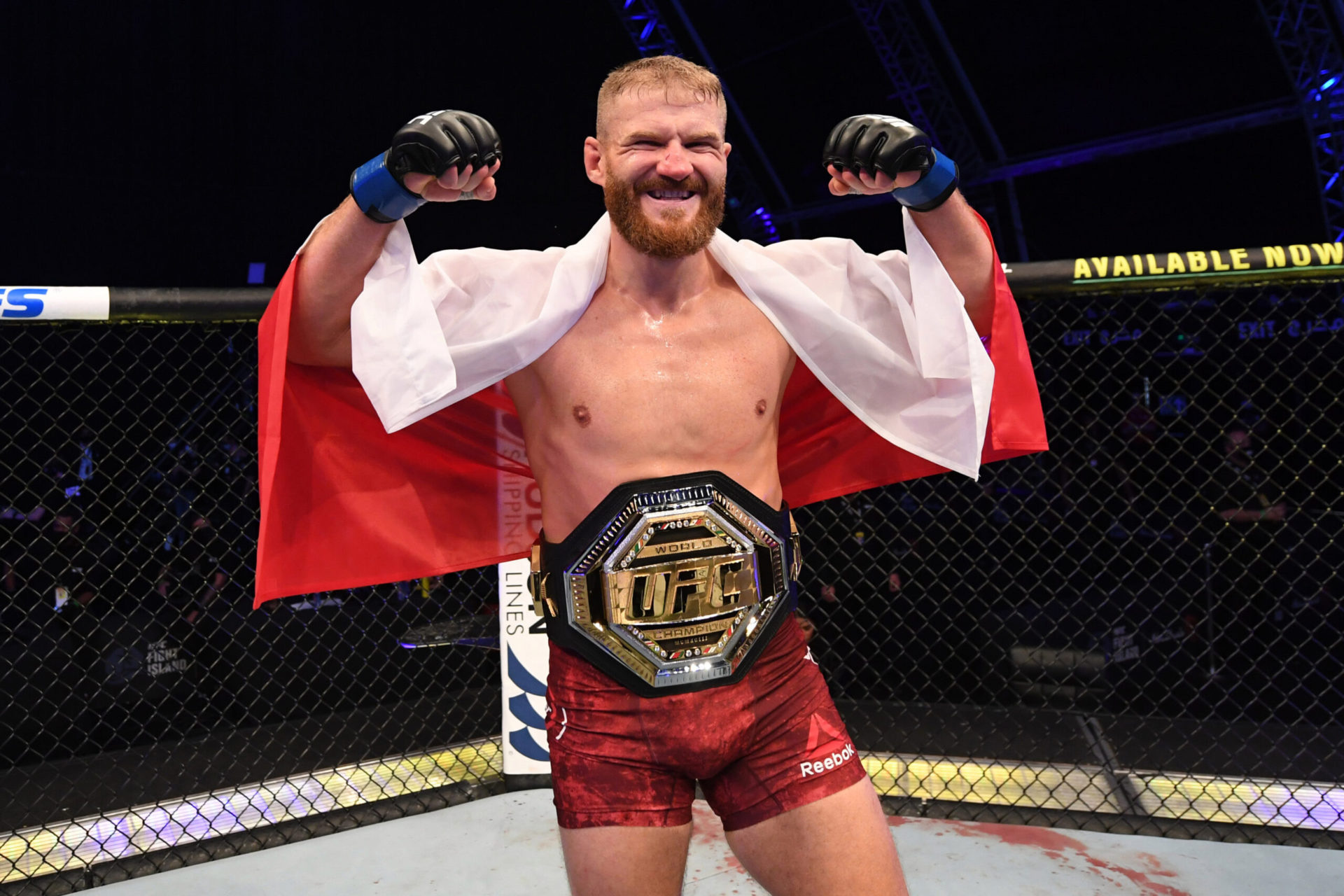 Nhà vô địch Jan Blachowicz &quot;nắn gân&quot; Israel Adesanya trước thềm trận đại chiến tại hạng dưới nặng của UFC - Ảnh 1.