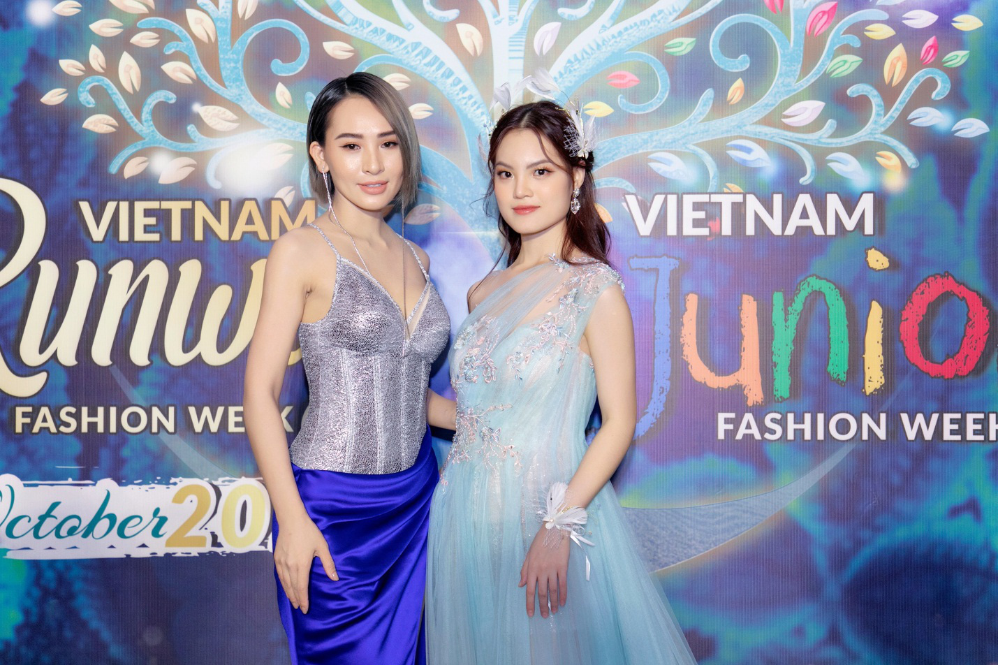 Sunny Đan Ngọc gây bất ngờ với màn catwalk xuất thần tại Vietnam Runway Fashion Week 2020 - Ảnh 5.