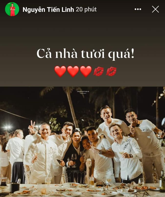 "Họ nhà trai" đồng loạt xả hình đám cưới Công Phượng: Ai cũng điển trai hết nấc - Ảnh 2. "Họ nhà trai" đồng loạt xả hình đám cưới Công Phượng: Ai cũng điển trai hết nấc - Ảnh 2.