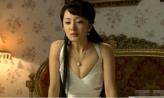 Body Dương Mịch hot tới mức nào: Vòng một căng đầy bức thở, vóc dáng nóng bỏng tới từng milimet - Ảnh 4. Body Dương Mịch hot tới mức nào: Vòng một căng đầy bức thở, vóc dáng nóng bỏng tới từng milimet - Ảnh 4.