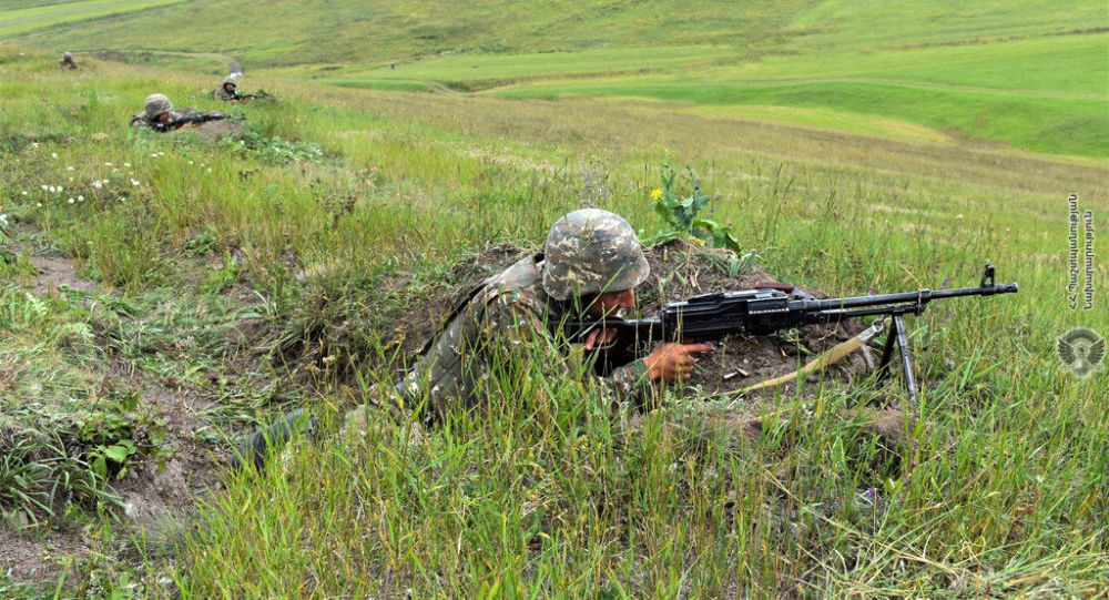Reuters: Canh bạc lớn của Azerbaijan và dấu chấm hết của lực lượng Armenia ở Karabkh? - Ảnh 1.