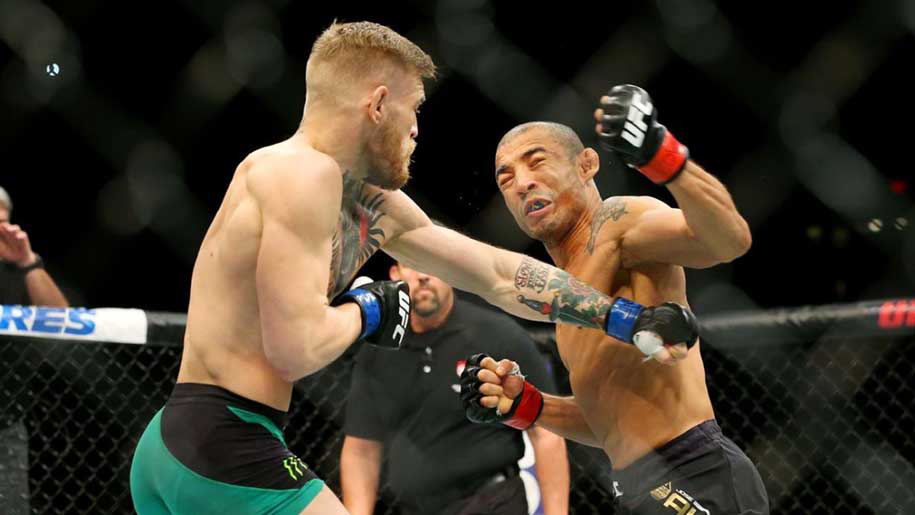 Hé lộ phản ứng của &quot;Đại bàng&quot; Khabib khi chứng kiến Conor McGregor giành chiến thắng lịch sử trước Jose Aldo - Ảnh 2.