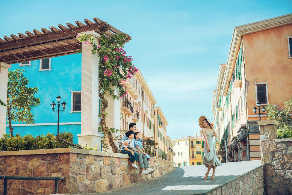 Ngắm phiên bản “Amalfi cổ trấn” đẹp mê hoặc ở Nam Phú Quốc - Ảnh 9.