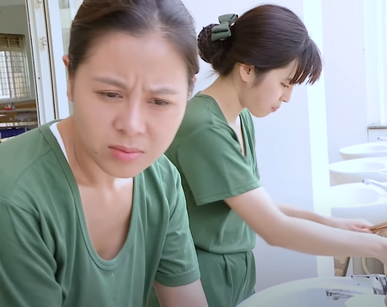 Nam Thư vừa kết nạp băng đảng gồm: Nhi nhảm nhí, Hậu hư hỏng... ở Sao Nhập Ngũ - Ảnh 3.