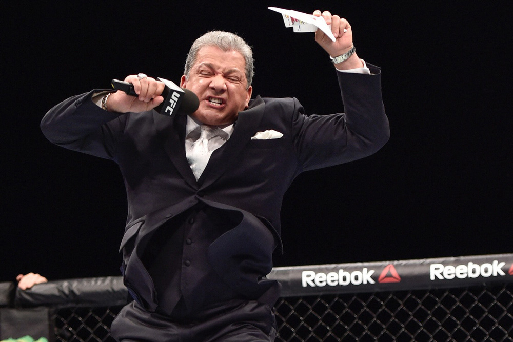 Giọng đọc huyền thoại Bruce Buffer được trả 7 triệu đồng để giúp một thanh niên chia tay bạn gái - Ảnh 2.