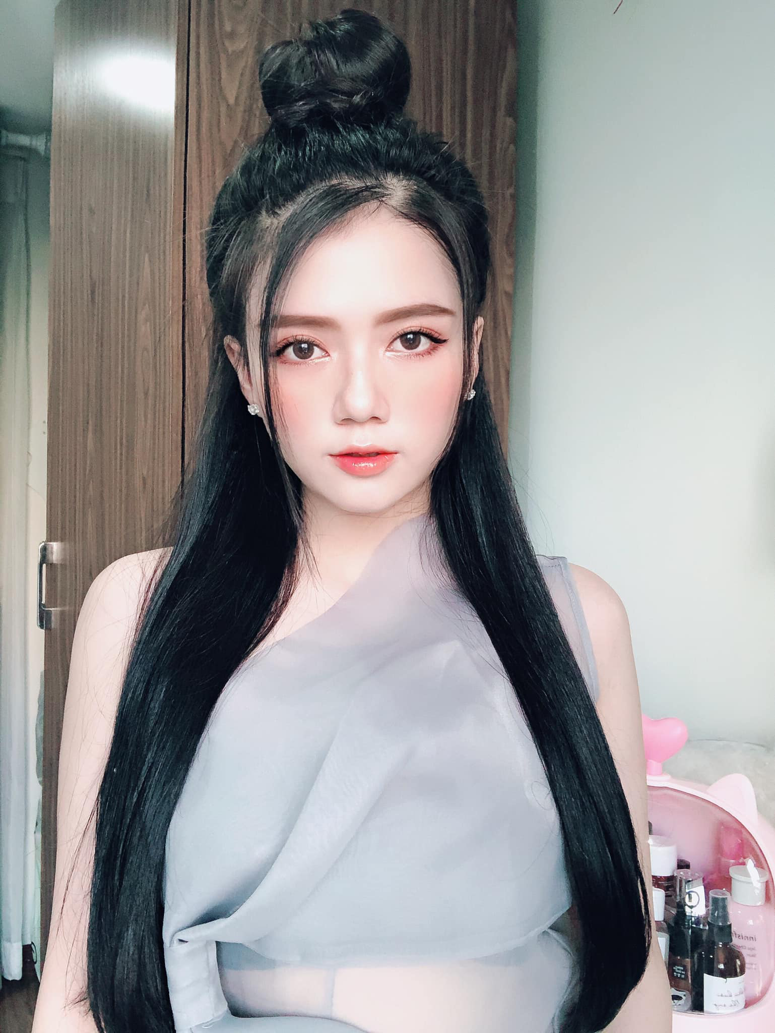 Rõ ràng là Loli nhưng dáng nằm khêu gợi cùng mảng da thịt trắng nõn thật dễ khiến các game thủ nghĩ bậy - Ảnh 11. Rõ ràng là Loli nhưng dáng nằm khêu gợi cùng mảng da thịt trắng nõn thật dễ khiến các game thủ nghĩ bậy - Ảnh 11.