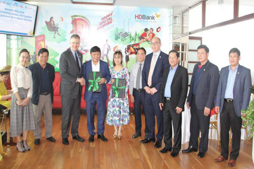 Những điểm nổi bật trong chuyến thăm Vietjet và HDbank của Đại sứ Hoa Kỳ - Ảnh 3.