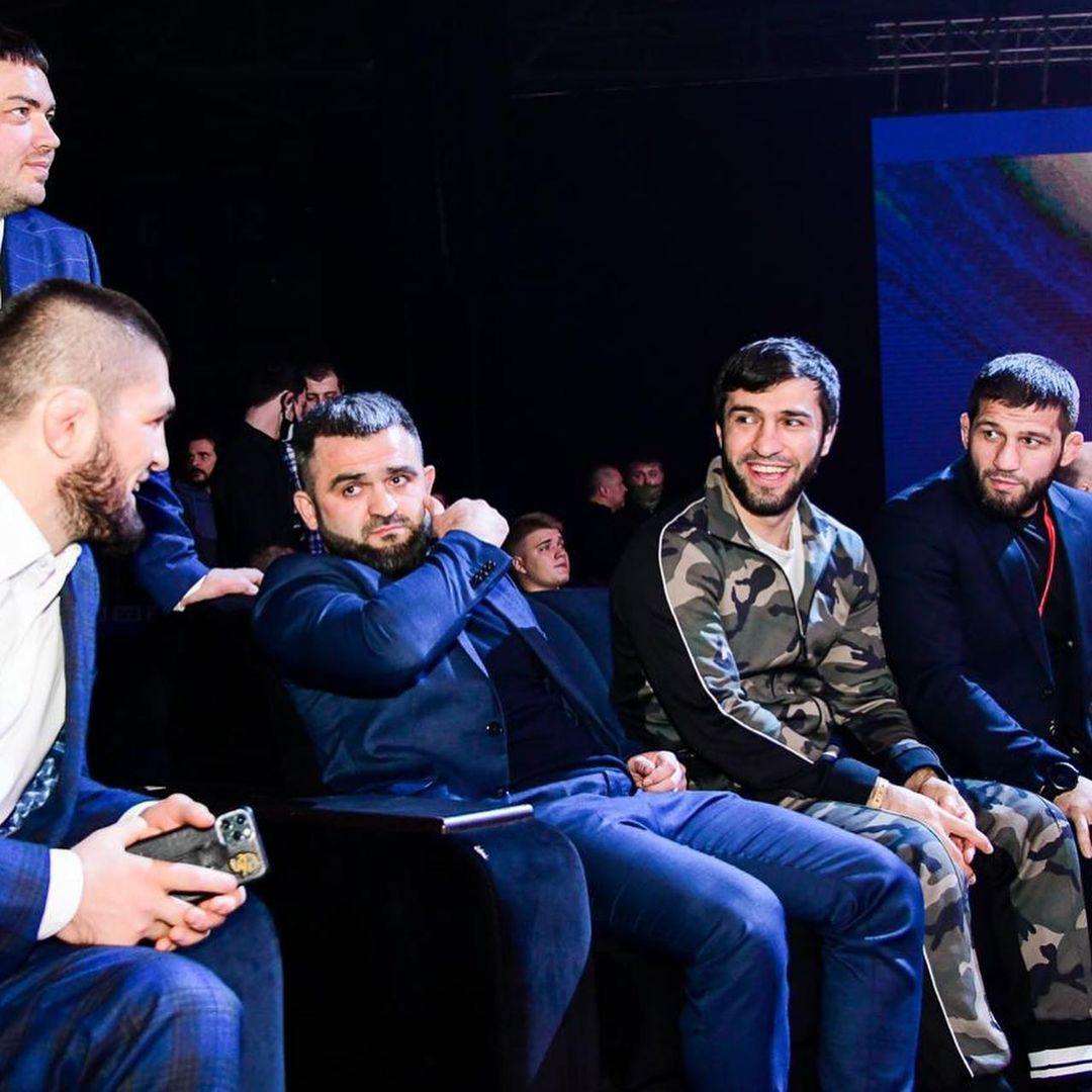 Khabib có hàng loạt dự định liên quan tới võ thuật trong năm 2021 - Ảnh 1.