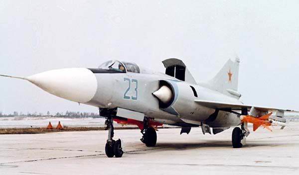 Khi Không quân Việt Nam còn chưa biết MiG-21 là gì thì BQP Liên Xô đã ra chỉ đạo đặc biệt - Ảnh 2.