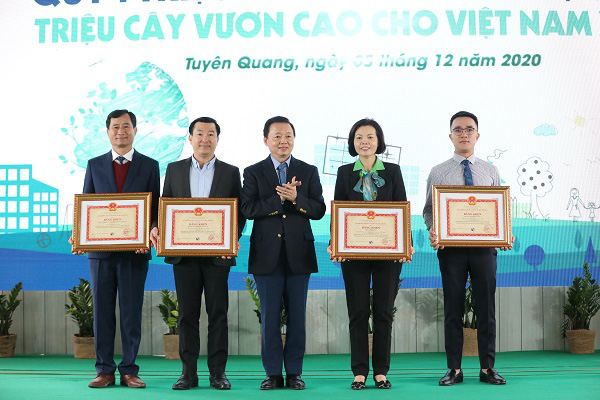 Vinamilk hoàn thành mục tiêu trồng hơn 1,1 triệu cây xanh cho Việt Nam  - Ảnh 5.