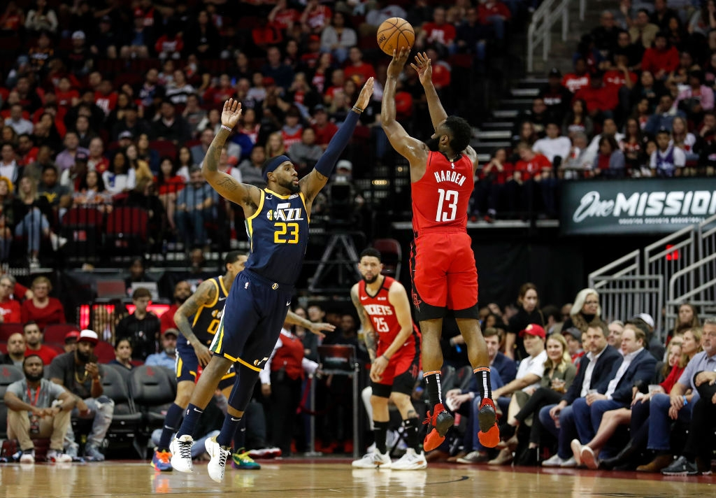 Bojan Bogdanovic ghi buzzer-beater đẳng cấp, Utah Jazz vượt qua Houston Rockets trong trận đấu điên rồ - Ảnh 3.