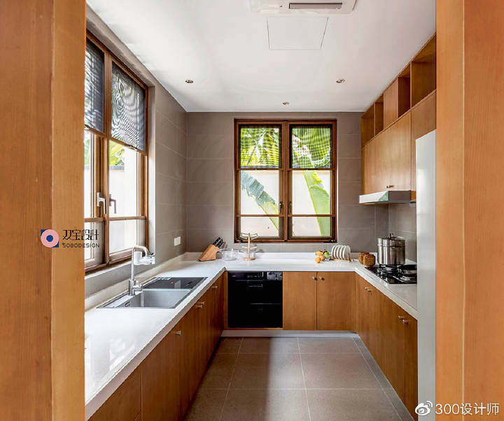 Vẻ đẹp độc đáo trong biệt thự gần biển có khu vườn rộng 1200m2 - Ảnh 10. Vẻ đẹp độc đáo trong biệt thự gần biển có khu vườn rộng 1200m2 - Ảnh 10.