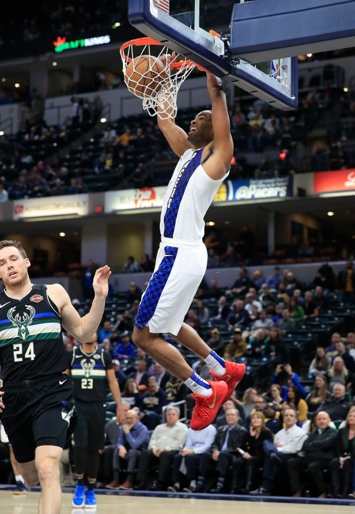 Giannis Antetokounmpo tiếp tục vắng mặt, chuỗi trận toàn thắng của Milwaukee Bucks bị chặn đứng - Ảnh 2.