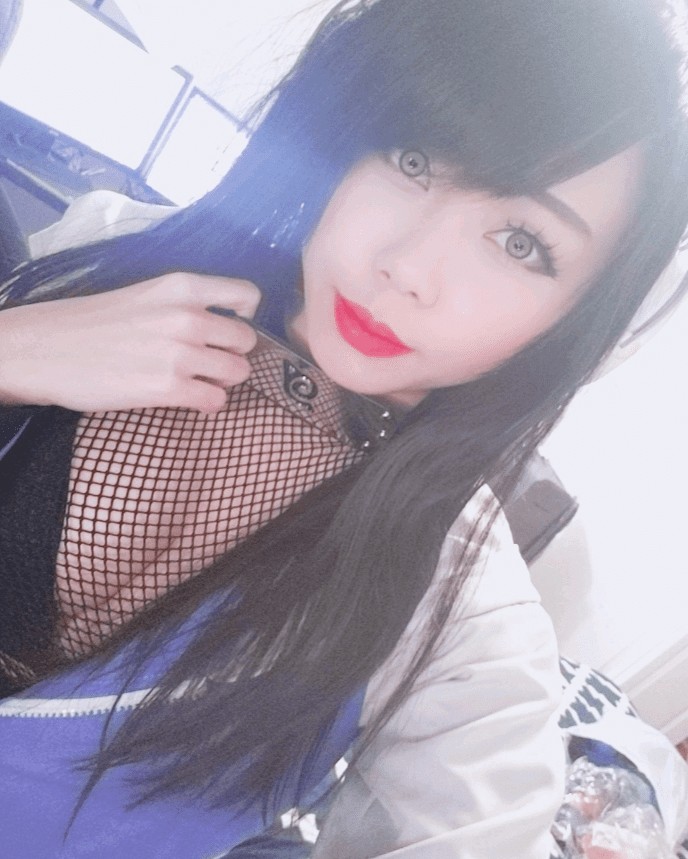 Kaia: Streamer, Cosplayer vừa chơi game giỏi, sexy lại còn biết giúp fan phát hiện ra cặp sừng vừa to vừa dài - Ảnh 7.